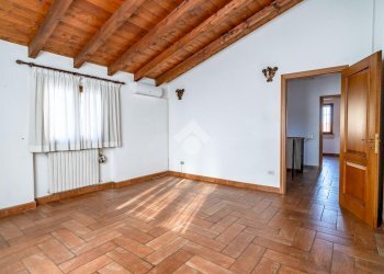 Three-family Villa Vicolo Edmondo de Amicis, Bollate - photo 32
