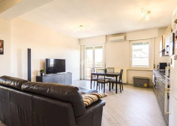 Three-room apartment Via Dante Alighieri, San Donato Milanese - photo 7