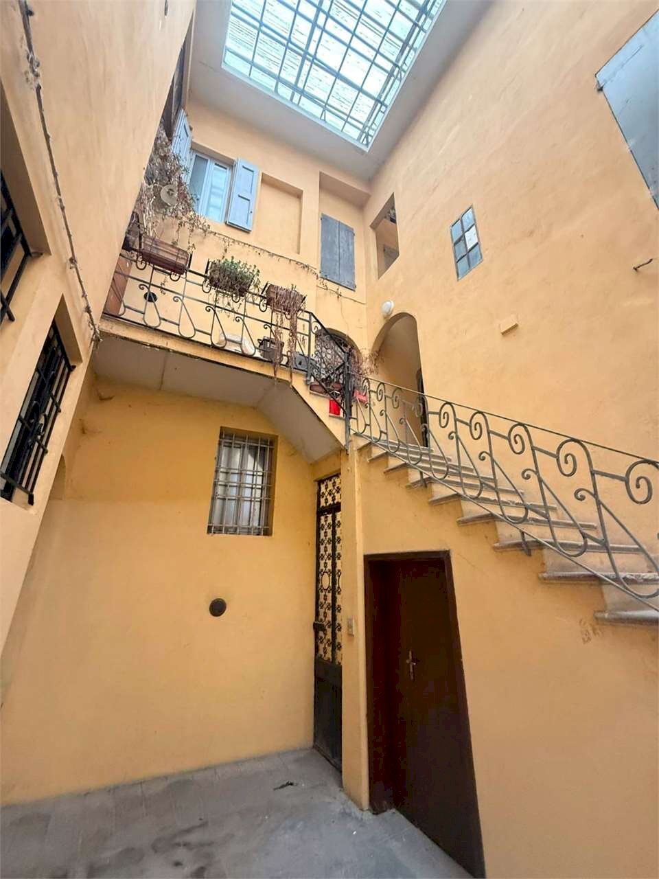 Stable - Palace Vignola - photo 3