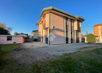 Villa Via Monte Rosa, Busto Garolfo - foto 6