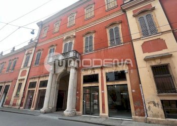 Commercial Premises Modena (neighborhood Circoscrizione 1) - photo 18