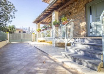 Foto 2 - Casa indipendente VIA DEGLI ARANCI, Camaiore - foto 2