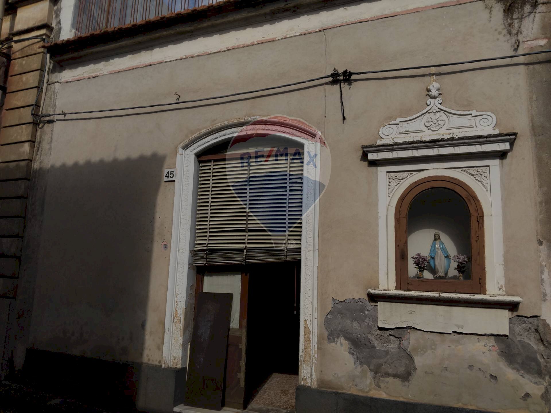 Edificio all\'aperto - Casa indipendente Via Pacinotti
 
45, Giarre - foto 1