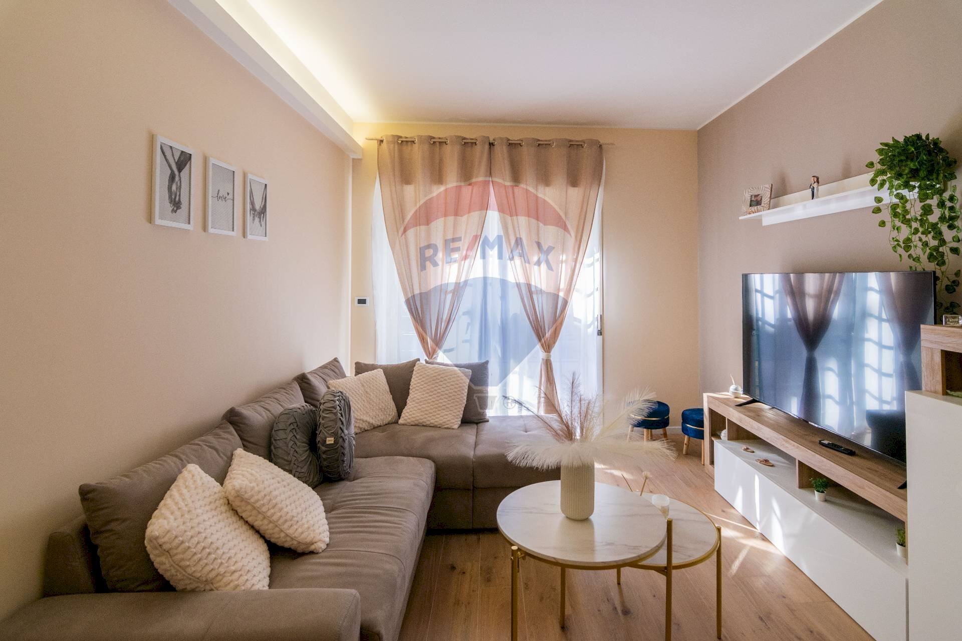 Soggiorno - Quadrilocale Via San Gaetano
 
21, Camporotondo Etneo - foto 3