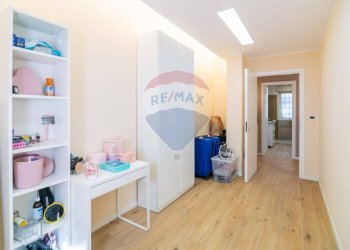 Vano - Quadrilocale Via San Gaetano
 
21, Camporotondo Etneo - foto 11