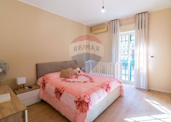 Camera / camera da letto - Quadrilocale Via San Gaetano
 
21, Camporotondo Etneo - foto 12