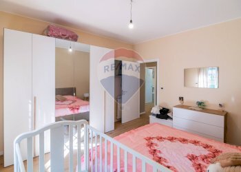 Camera / camera da letto - Quadrilocale Via San Gaetano
 
21, Camporotondo Etneo - foto 13