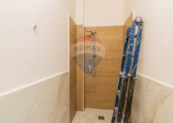 Bagno - Quadrilocale Via San Gaetano
 
21, Camporotondo Etneo - foto 14