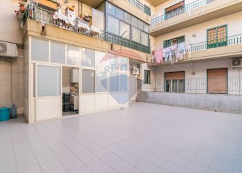 Terrazza - Quadrilocale Via San Gaetano
 
21, Camporotondo Etneo - foto 23