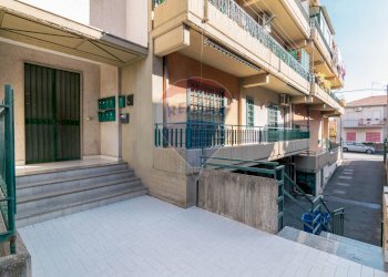 Edificio all\'aperto - Quadrilocale Via San Gaetano
 
21, Camporotondo Etneo - foto 28