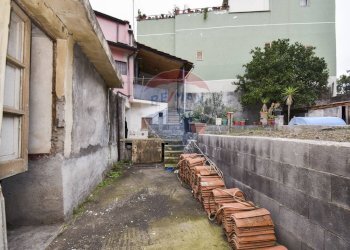 Casa all\'aperto - Casa indipendente Vicolo Casutto
 
12, Catania - foto 1