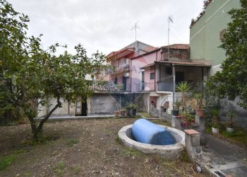 Casa all\'aperto - Casa indipendente Vicolo Casutto
 
12, Catania - foto 5