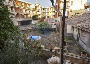 Edificio all\'aperto - Casa indipendente Vicolo Casutto
 
12, Catania - foto 46
