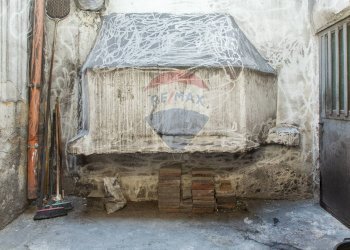 Stanza vuota - Locale Commerciale Via Lenin
109, Misterbianco - foto 12