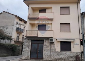 Edificio all\'aperto - Casa semi indipendente Via Tramontani
 
24, Pratovecchio Stia - foto 1