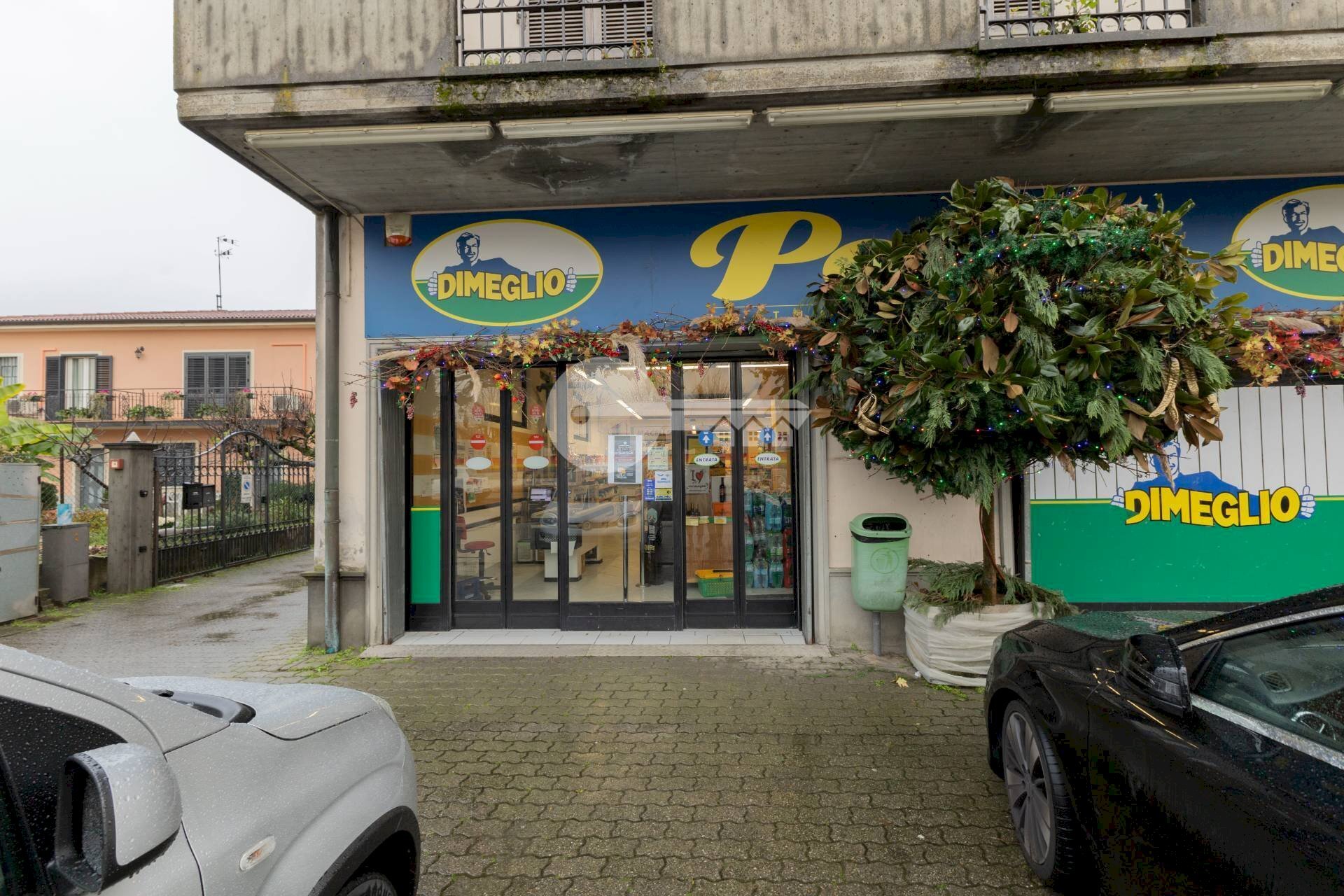 Foto 2 - Negozio via san valentino
 
22, Trenzano - foto 2