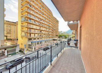 Balcone - Appartamento Via Giovan Battista Lulli
 
11, Palermo - foto 1