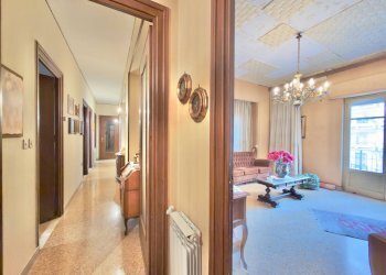 Hall / corridoio - Appartamento Via Giovan Battista Lulli
 
11, Palermo - foto 3