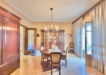 Sala da pranzo - Appartamento Via Giovan Battista Lulli
 
11, Palermo - foto 6