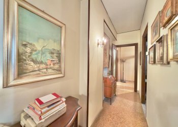 Hall / corridoio - Appartamento Via Giovan Battista Lulli
 
11, Palermo - foto 18