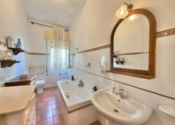 Bagno - Appartamento Via Giovan Battista Lulli
 
11, Palermo - foto 20