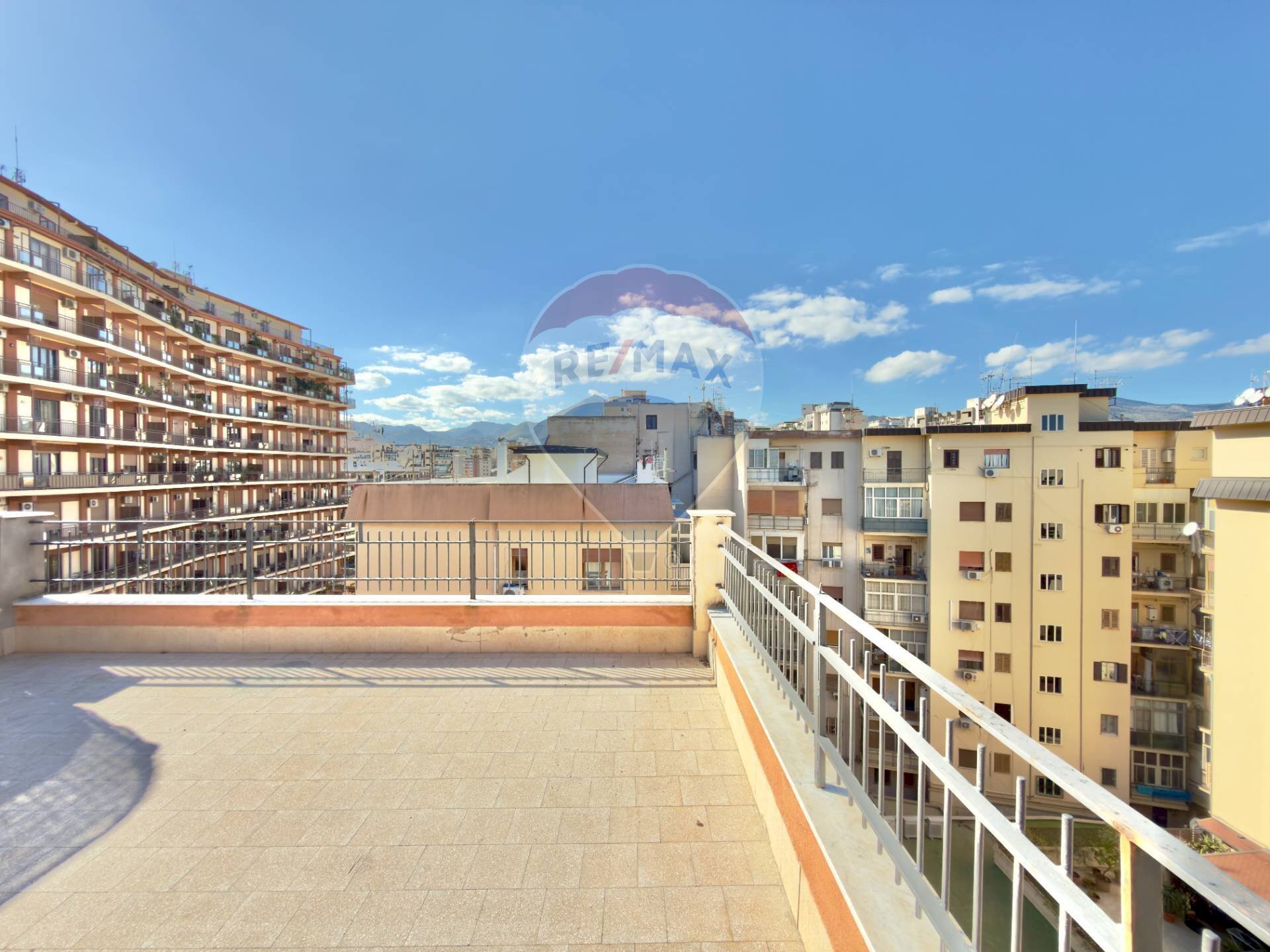 Terrazza - Attico Via Giovan Battista Lulli
 
11, Palermo - foto 1
