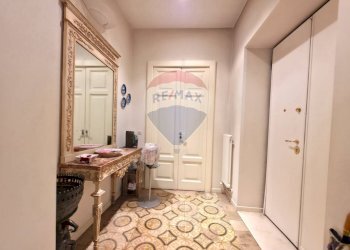 Hall / corridoio - Semi-detached Villa Via Dei Martiri
 
15, Cosenza - photo 5