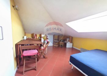 Camera / camera da letto - Semi-detached Villa Via Dei Martiri
 
15, Cosenza - photo 21