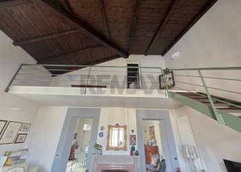 Scale - Semi-detached Villa Via Dei Martiri
 
15, Cosenza - photo 4