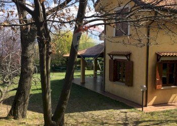 Casa all\'aperto - Villa via croce
 
1, Cerisano - foto 15