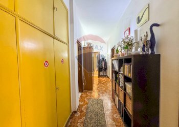 Hall / corridoio - Appartamento Via E. A. Mario, Napoli - foto 5