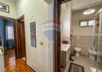 Bagno - Appartamento Via E. A. Mario, Napoli - foto 17