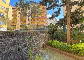 Edificio all\'aperto - Appartamento Via E. A. Mario, Napoli - foto 23