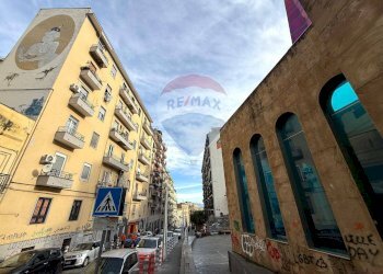 Edificio all\'aperto - Quadrilocale Via Salvator Rosa, Napoli - foto 3