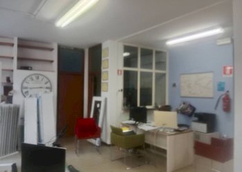 Interno non residenziale - Shop via Francesco Borromini, Carpi - photo 3