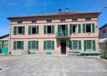 Facciata - Rustico via Dottor Giuseppe Ollino, 20, Rocca d'Arazzo - foto 1
