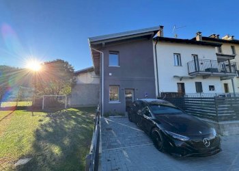 Facciata - Trilocale via Giuseppe Verdi, 10, Cuvio - foto 3