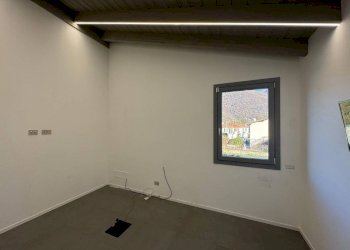 Camera da letto - Trilocale via Giuseppe Verdi, 10, Cuvio - foto 23