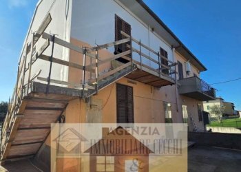 Facciata - Quadrilocale strada Regionale Pistoiese, Signa - foto 20