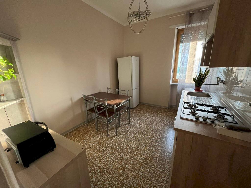 Cucina - Trilocale via Don Bartolomeo Grazioli, 40, Torino (zona Mirafiori Nord) - foto 1