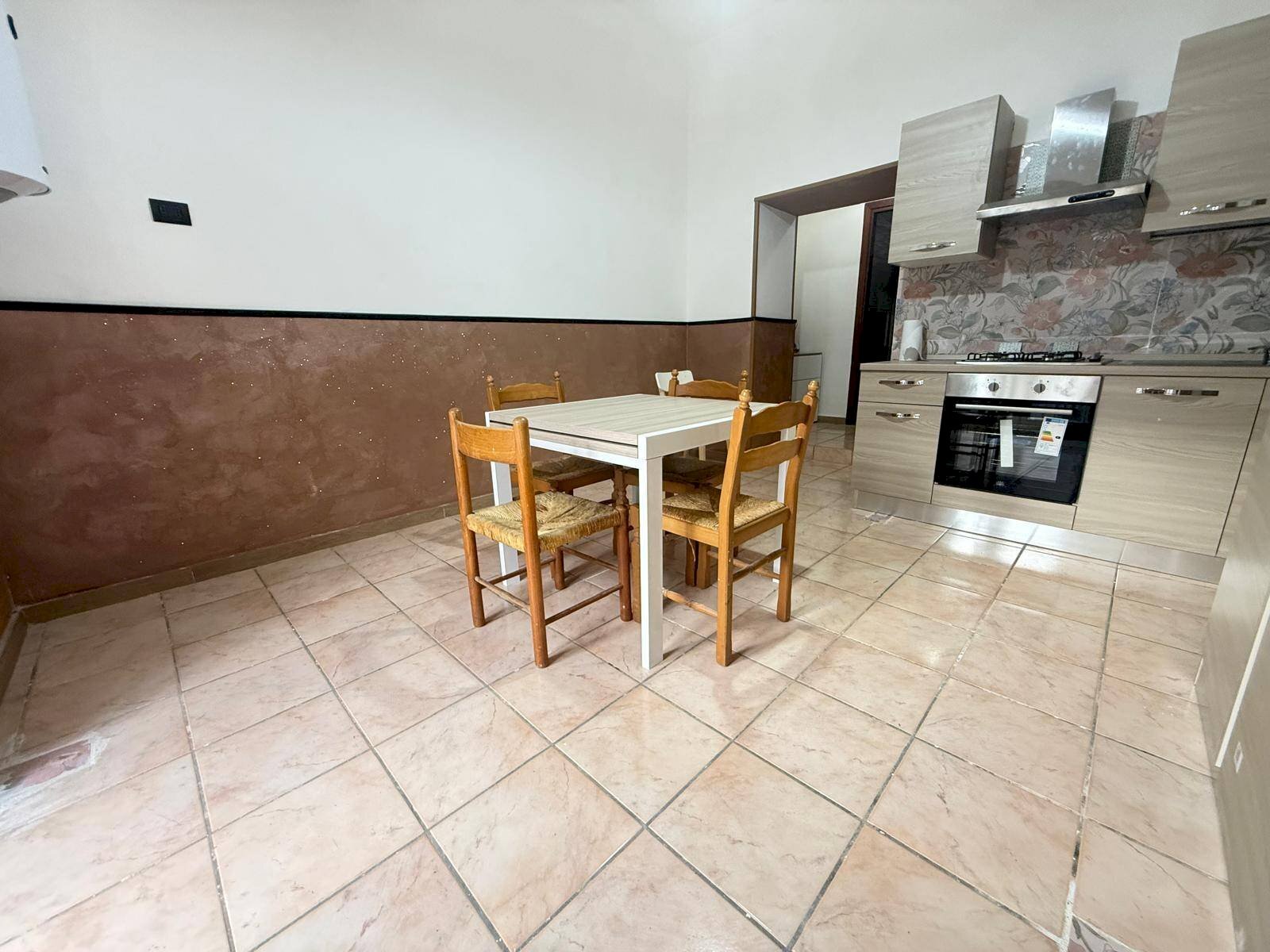 Foto 2 - Bilocale Via Montagna
 
15, Caserta - foto 2