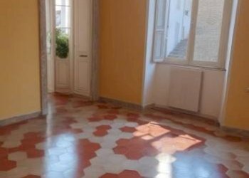 Cucina - Trilocale viale dei Partigiani, 86, Asti - foto 1