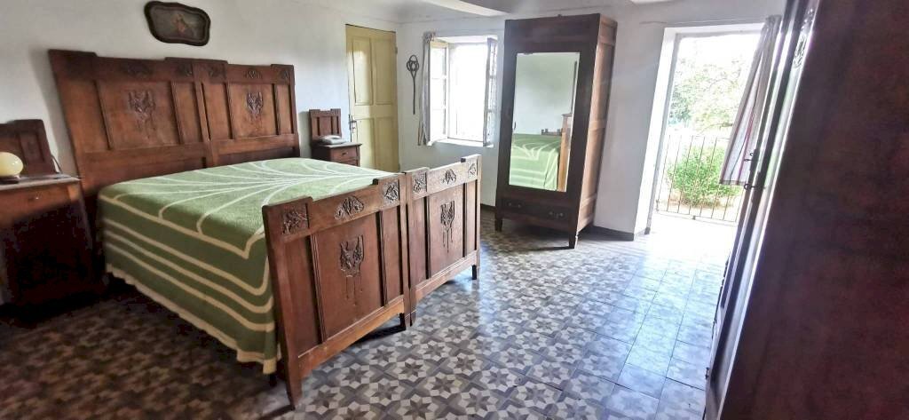 Camera da letto - Rustico Frazione Quarto Superiore, 78, Asti - foto 1
