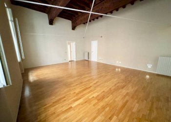 Salone - Ufficio via Giosuè Carducci, 64, Asti - foto 1