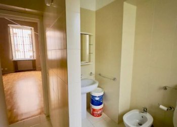 Bagno - Ufficio via Giosuè Carducci, 64, Asti - foto 7