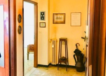 Ingresso - Trilocale via Giuseppe Verdi, Nizza Monferrato - foto 1