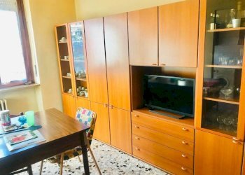 Soggiorno - Trilocale via Giuseppe Verdi, Nizza Monferrato - foto 4