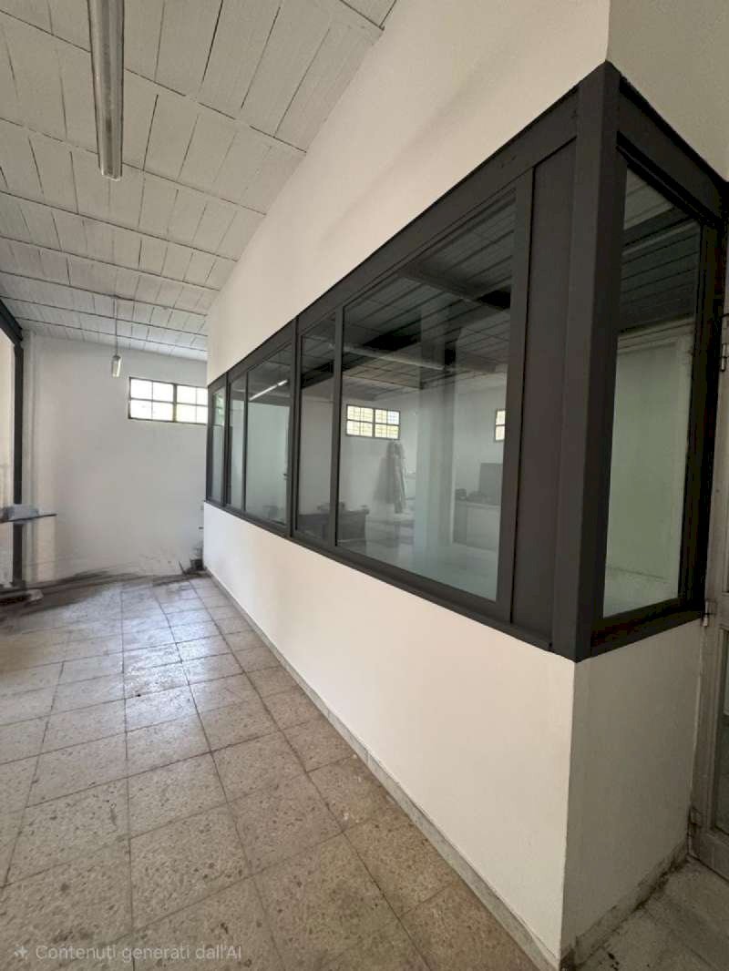 immagine whatsapp 2025-11-28 ore 08.36.53_6cbdfff2 - Capannone via mesula, Roma - foto 2