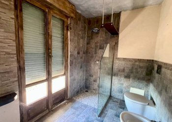 Bagno - Appartamento via Filippo Turati, 10, Roasio - foto 8