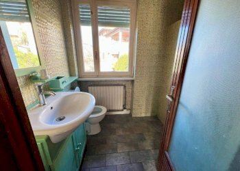 Bagno - Appartamento via Filippo Turati, 10, Roasio - foto 14